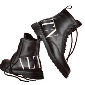 VLTN Valentino 8.5 38.5. Black combat boots. Worn 4 times.